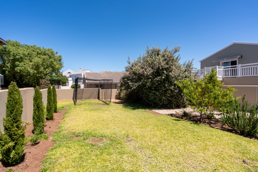 4 Bedroom Property for Sale in Myburgh Park Western Cape